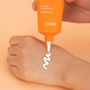 FAU Skin Solution Cica Sun Essence SPF-50 — Солнцезащитная эссенция с центеллой
